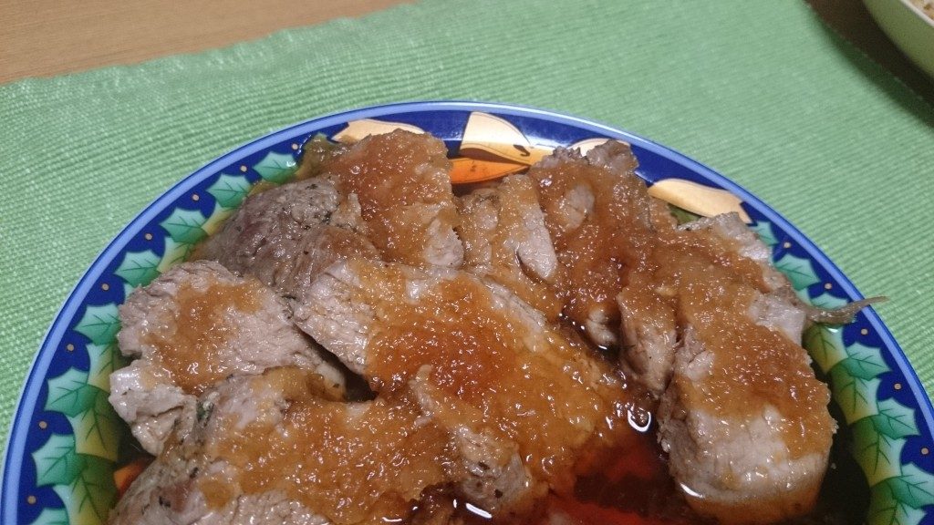 ローストポークの簡単レシピ!人気のオニオンソースも作ってみた!あさイチで紹介されたローストポークめちゃウマです!